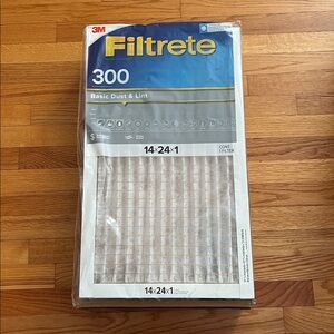 Four 3M Filtrete 300 Basic Dust & Lint Air Filters - White